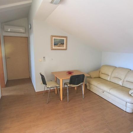 Apartment Ana Vodice Exterior photo