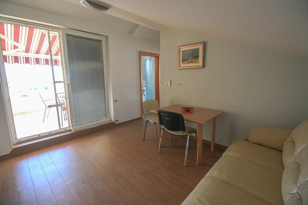 Apartment Ana Vodice Exterior photo